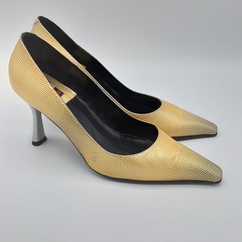 Melian Vintage Leather Pump Size 8.5M.